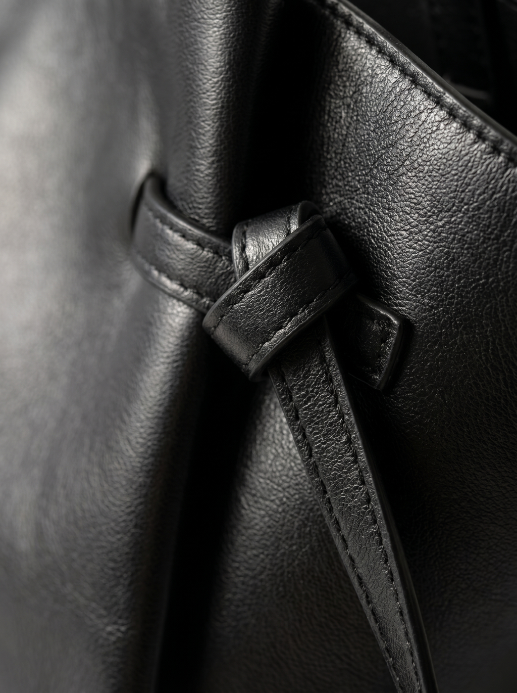 Black Freeform tote bag