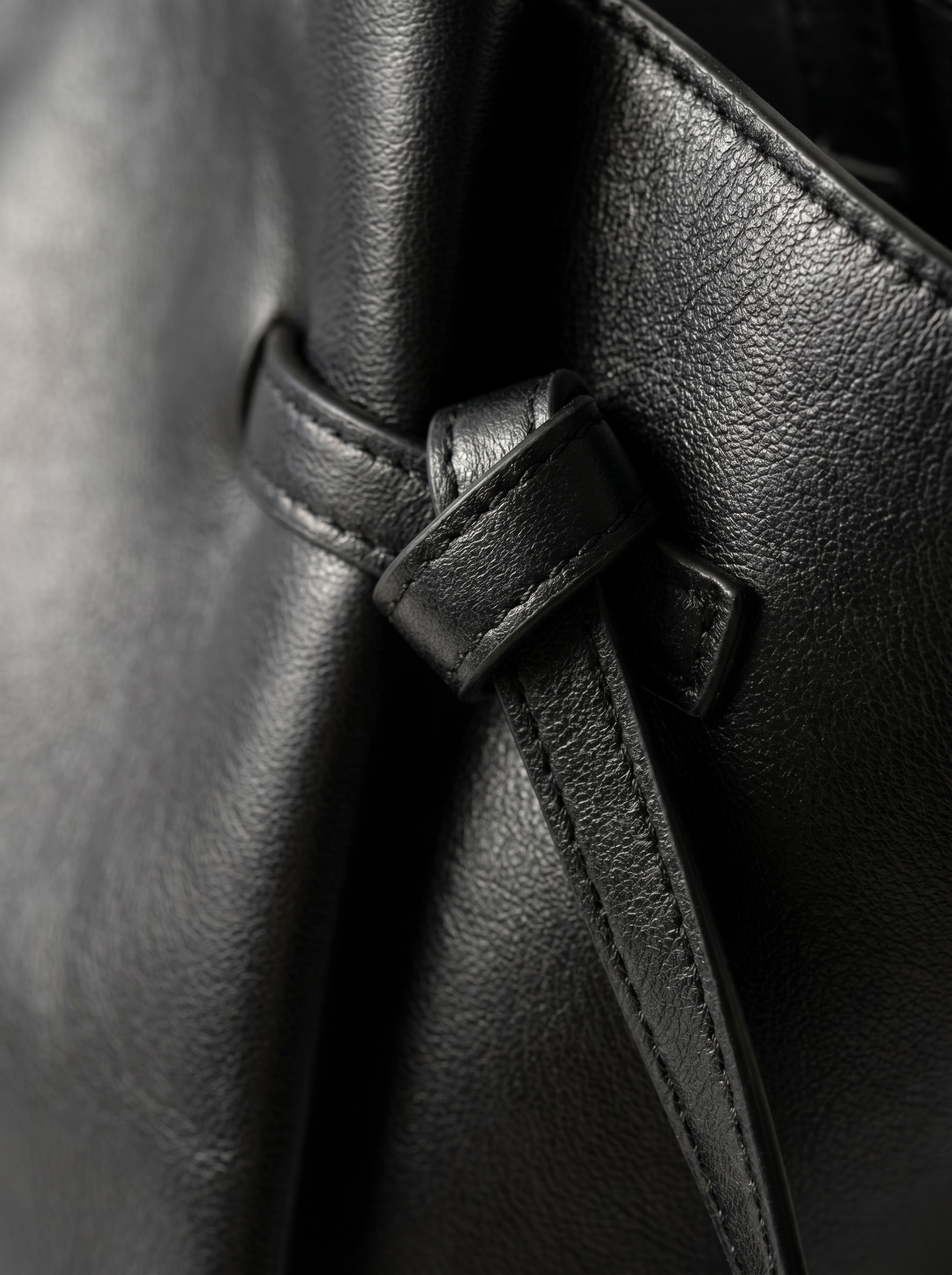 Black Freeform tote bag